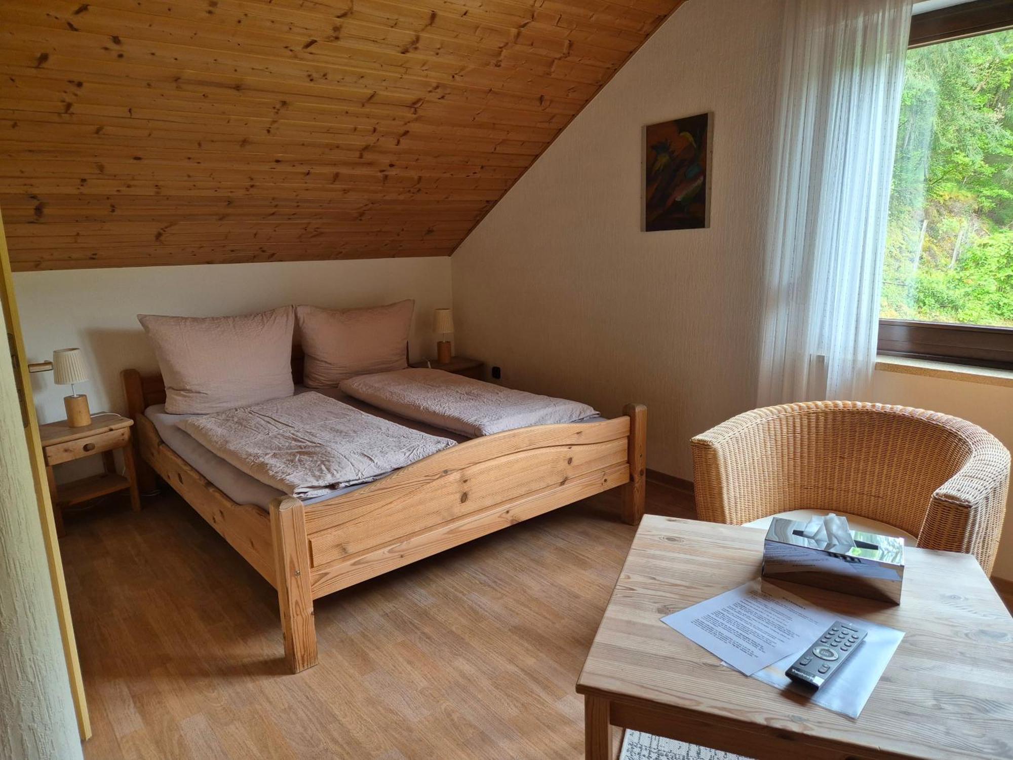 Haus Gruenewald Hotell Zell an der Mosel Eksteriør bilde